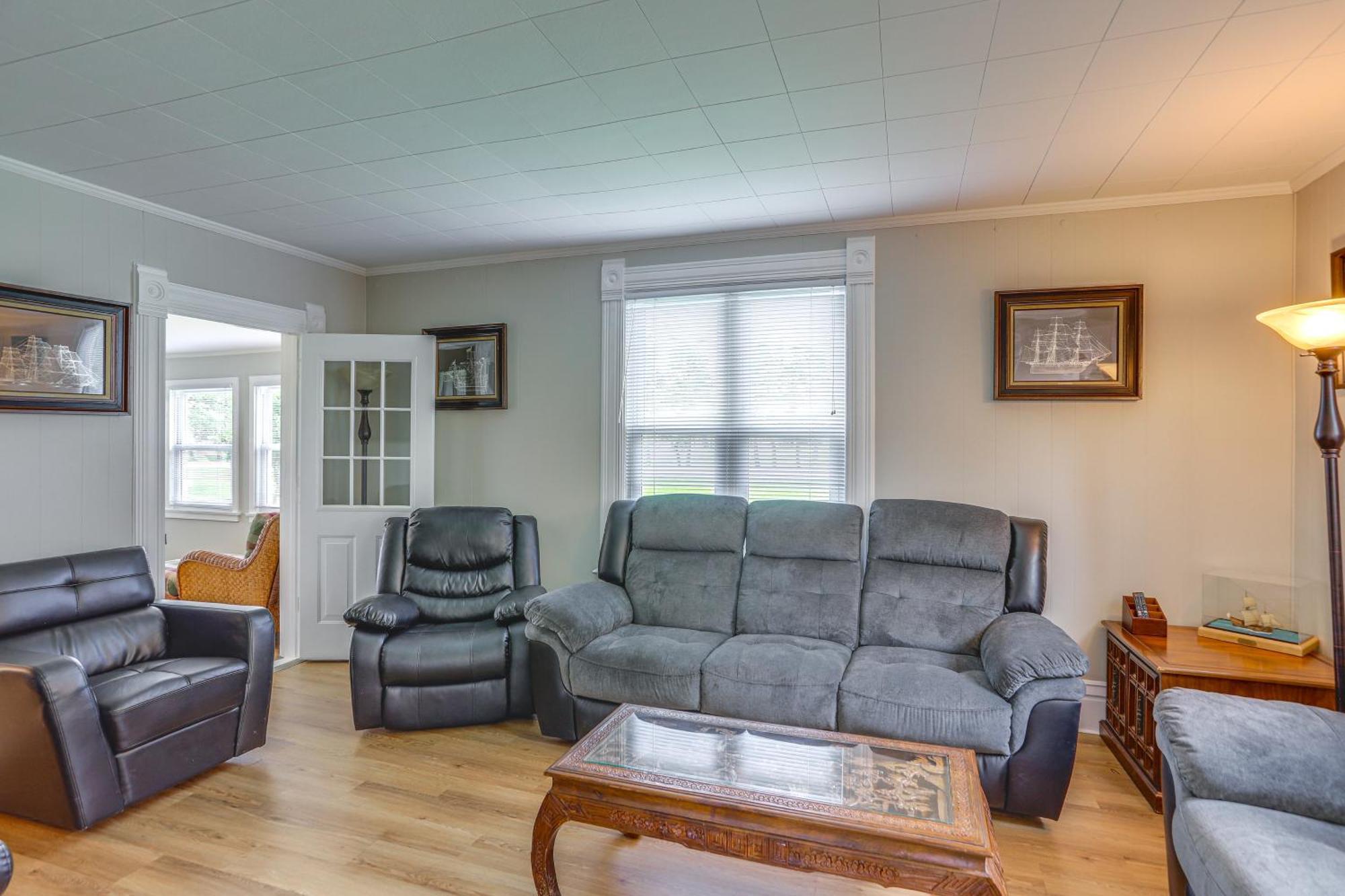 Welcoming Port Clinton Vacation Rental! Ngoại thất bức ảnh